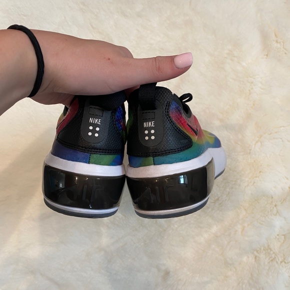 womens rainbow nike air max
